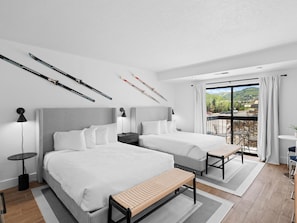 Bedroom 2 with 2 Queen Beds