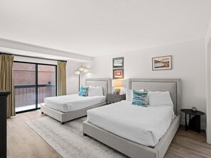 Bedroom Two / Two Queen Beds