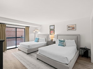 Bedroom Two / Two Queen Beds