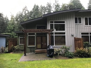 High ceilings, lots of light, open space in back