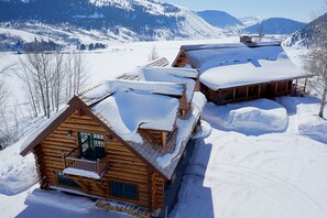 Exterior view in winter