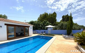 Ferienvilla mit Terrasse an der Costa Blanca