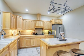 Kitchen | Fully Equipped | Cooking Basics