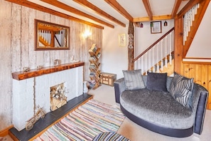 Oldcorn Cottage, Whitby - Host & Stay