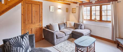 Oldcorn Cottage, Whitby - Host & Stay