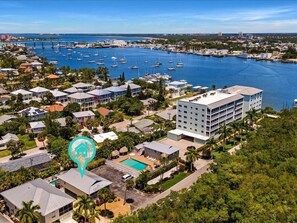 325 Mango | Aerial View