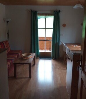 Ferienwohnung Blaueis, 1-2 Personen, 30 qm, Balkon, Safe, 1 Schlafzimmer-Blaueis