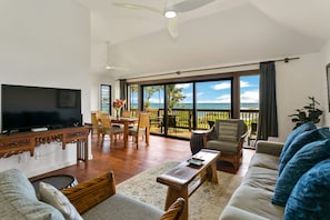 Awesome ocean view from the living room