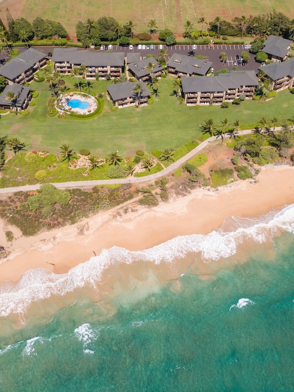 Ocean front Kaha Lani Resort