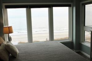 Beautiful View of the Ocean Right From Your Bedroom!