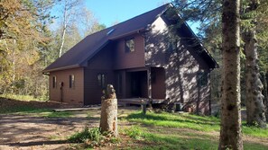 Approach to the Wolf Den