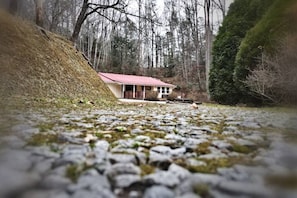 Private access into Shiner's Hollow