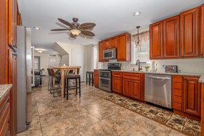 Kitchen/Dining Area