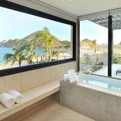 Bathroom with bathtub