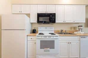 Kitchen - Full Size Appliances