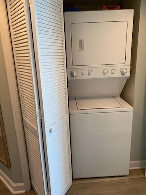 In-Unit Washer and Dryer