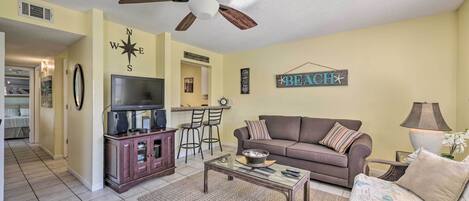 Panama City Beach Vacation Rental | 1BR | 1.5BA | 608 Sq Ft | 1st-Floor Condo