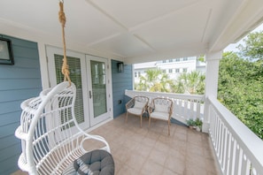 Second Floor King Bedroom- Balcony with Swing