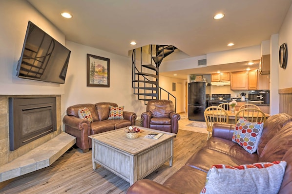 Copper Mountain Vacation Rental | 2BR | 1.5BA | 764 Sq Ft | Stairs Required