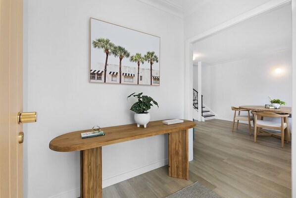 Living Area/Dining Area