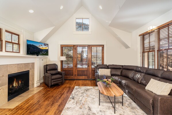 The great room is a wonderful gathering place. Vaulted ceilings and a southern exposure deck!Less than a half block from the Gondola and less than a half block from Main Street!.