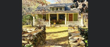 Large front porch to enjoy early morning coffee or dine al fresco.