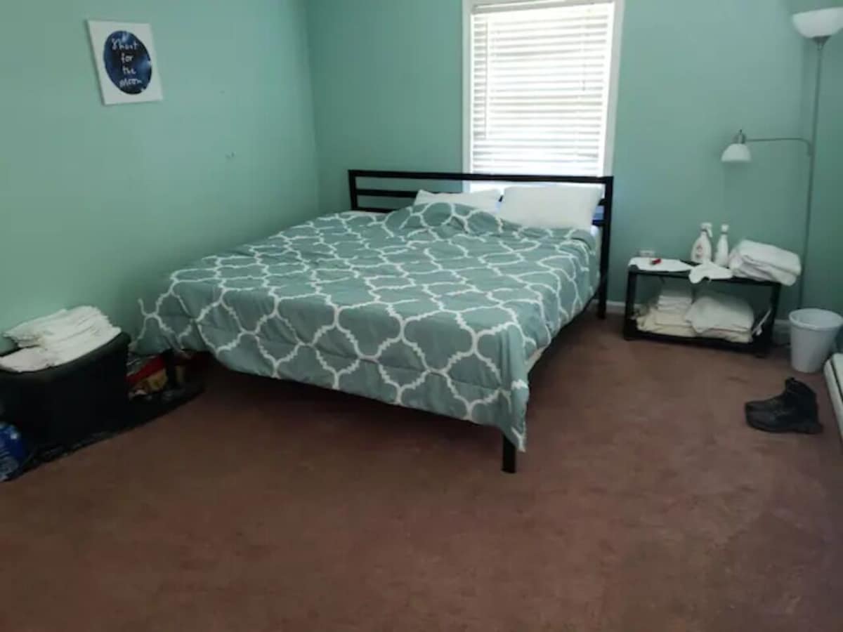 Leesburg Spacious Home