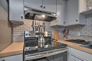 Kitchen | Fully Equipped | Cooking Basics