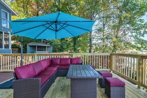 Upper deck - access thru enclosed porch or stairs from parking Level