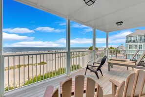 Second Floor Oceanfront Patio!