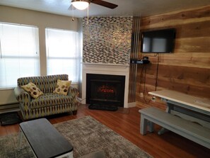 Living Room with easy to use electric fire place