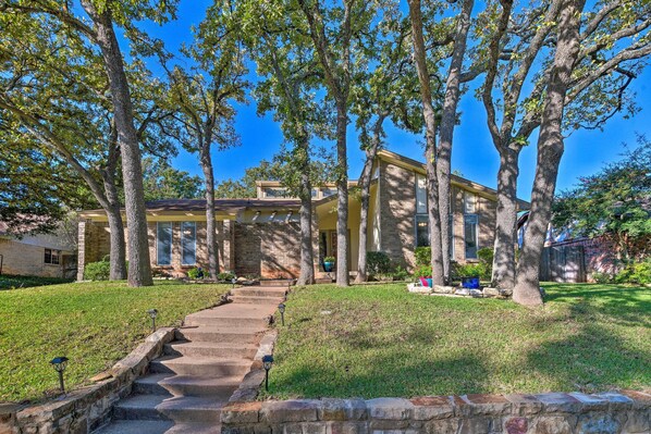Bedford Vacation Rental | 3BR | 2BA | Step-Free Access via Carport | 2,300 Sq Ft