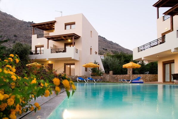 Holiday Home Swimming Pool