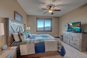 Primary Bedroom---King Size Bed, Mountain View, TV
