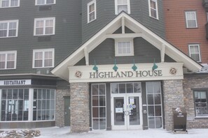 Village entrance to Highland House