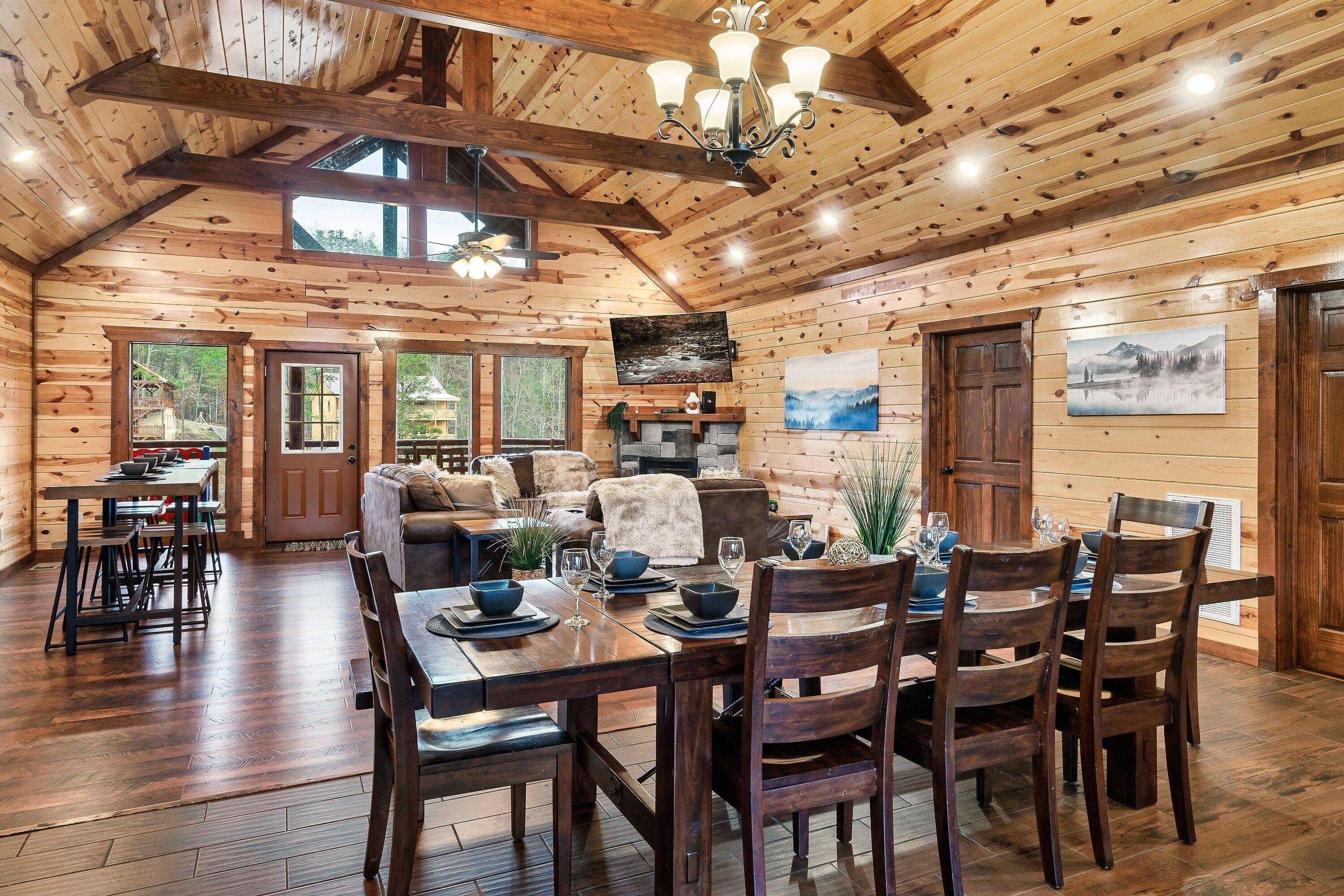 日本最大級 SLEEPS 24+!! PRIVATE HEATED POOL! GAME ROOM at Blue Smoke アウトドア寝具