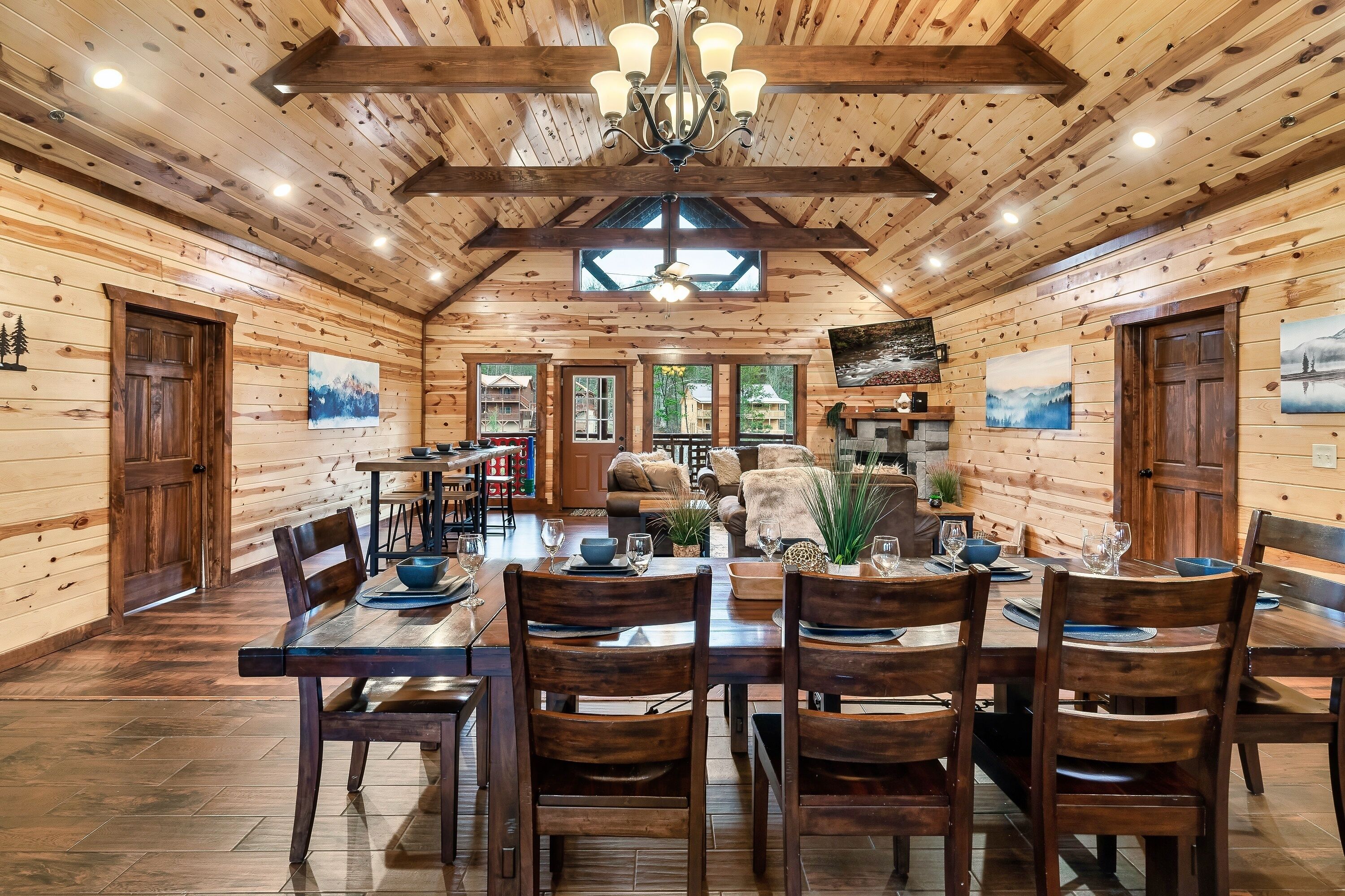 満点の SLEEPS 24+!! PRIVATE HEATED POOL! GAME ROOM at Blue Smoke アウトドア寝具