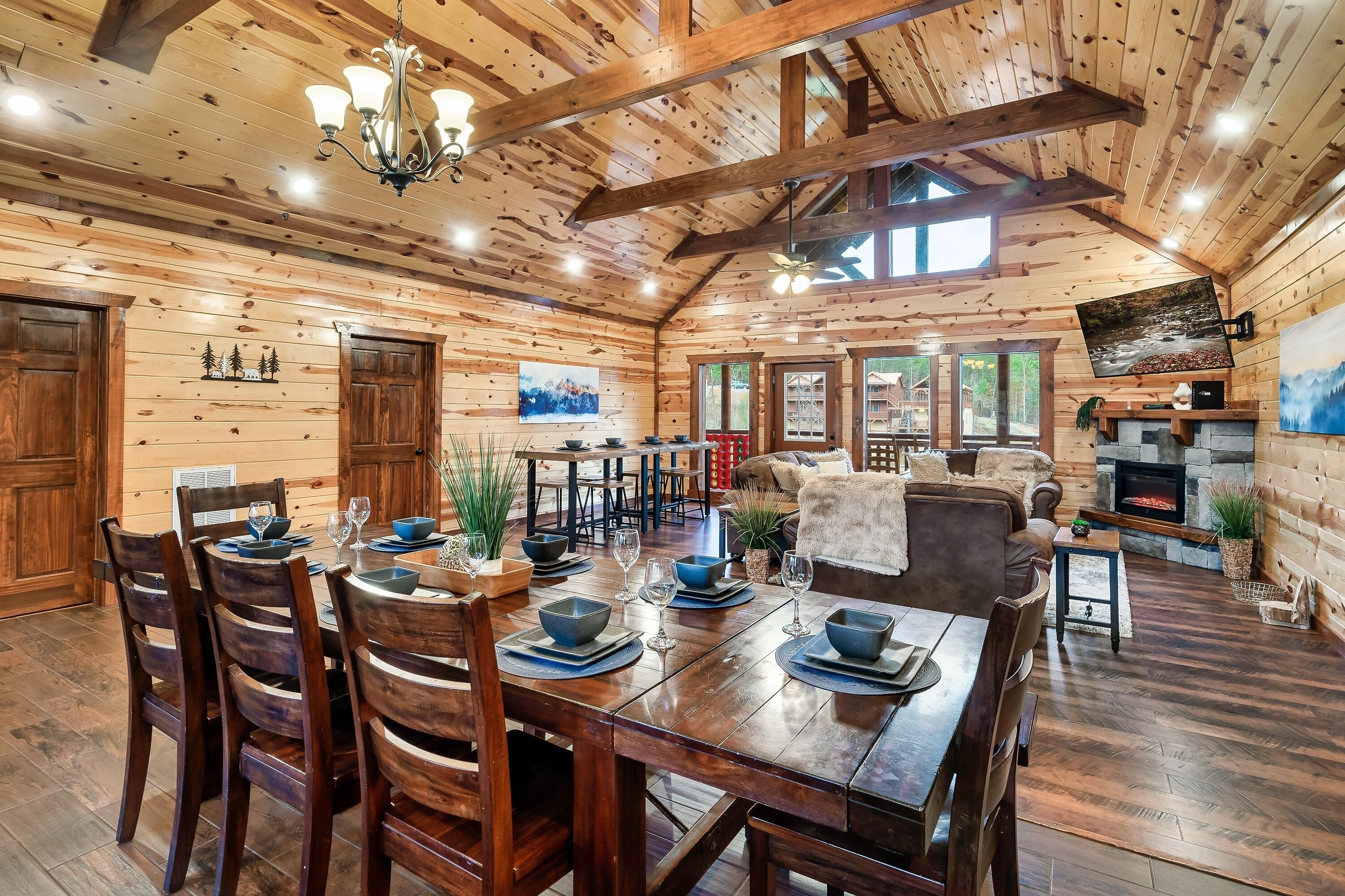 SLEEPS 24+!! PRIVATE HEATED POOL! GAME ROOM at Blue Smoke SLEEPS 24+!! PRIVATE HEATED POOL! GAME ROOM at Blue Smoke