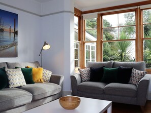 Light and airy lounge 