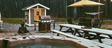 Hot tub!