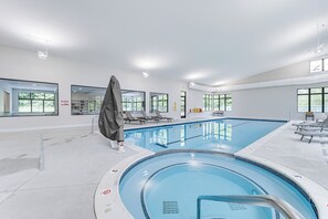 Community Amenities | Indoor Pool & Hot Tub