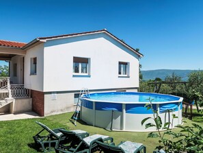 Plante, Ciel, Bâtiment, Propriété, Fenêtre, Ombre, L'Eau, Piscine, Maison, Arbre