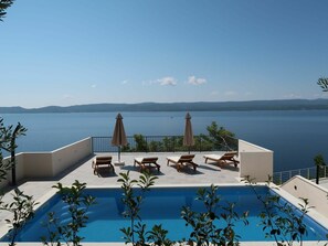 Water, Sky, Furniture, Property, Daytime, Nature, Azure, Building, Rectangle, Outdoor Furniture