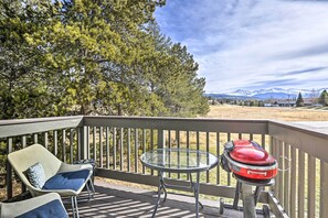 Balcony | Grill | Cushioned Seating | Mountain Views