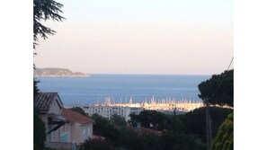 View from the entrance to villa Amandiere of Cavalaire marina and bay