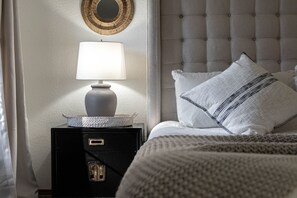 BDRM 3: 1 king