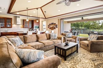 Golf Course Views | AC & Shared Pool |vrKCV
