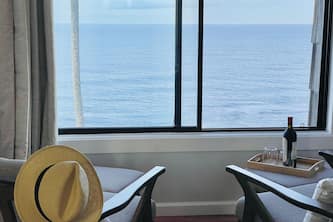 Oceanfront! Newly Remodeled, modern condo. Sealodge at Princeville. AC / WiFi