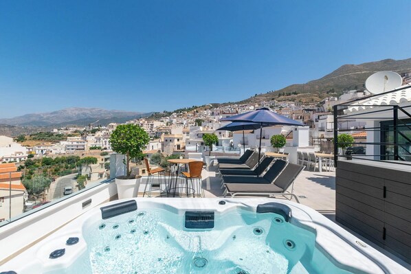 Bain à remous extérieur