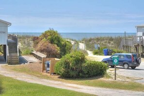7702 E Beach Dr Oak Island NC-small-004-27-DSC 4723 4 5 Enhancer-666x444-72dpi